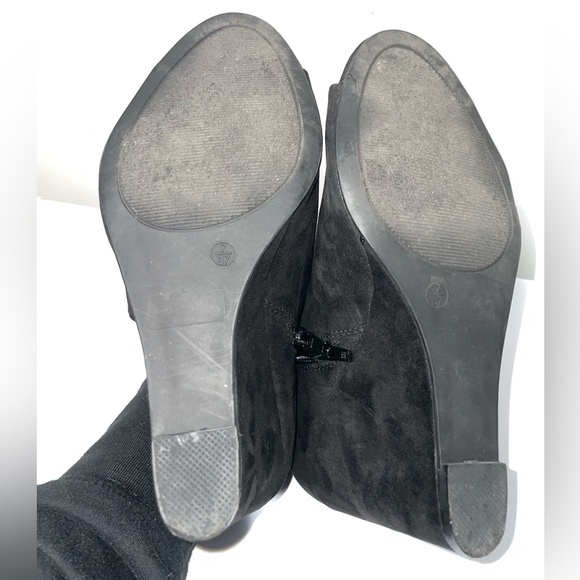 maurices | Tonnie Black Open Toe Zip Up Ankle Wedge With Elastic Opening On Side - Picture 5 of 10